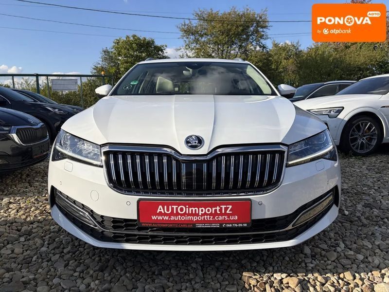Skoda Superb, 2022 г., Дизель, 182 тыс. км, Универсал, Белый, Сопошин AT-10428727 фото