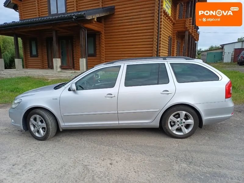Skoda Octavia, 2011 р., Бензин, 215 тис. км, Універсал, Сірий, Дубно AT-10402613 фото