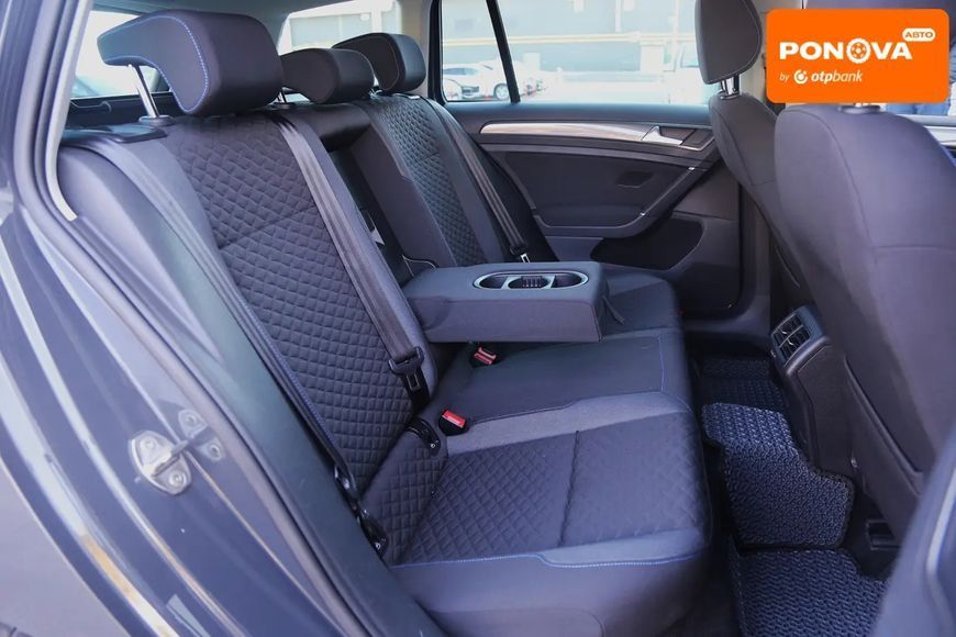 Volkswagen Golf, 2018 р., Дизель, 232 тис. км, Універсал, Сірий, Київ AT-10416736 фото