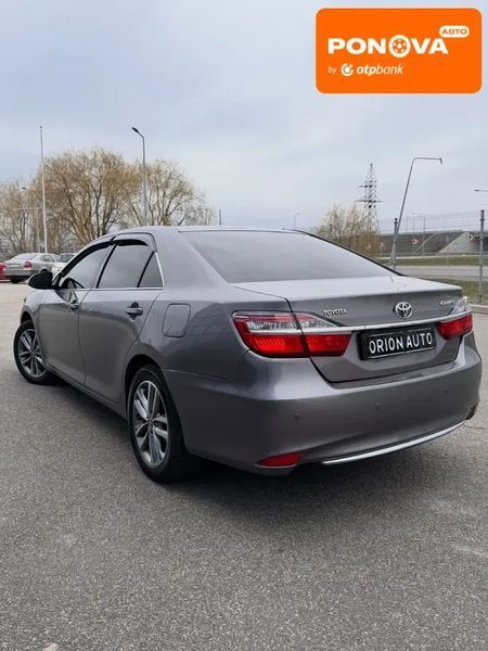 Toyota Camry, 2016 г., Газ пропан-бутан / Бензин, 208 тыс. км, Седан, Серый, Днепр (Днепропетровск) AT-10414781 фото