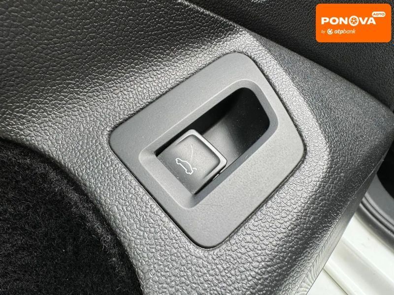 Volkswagen Passat, 2019 р., Дизель, 247 тис. км, Універсал, Київ AT-10417991 фото