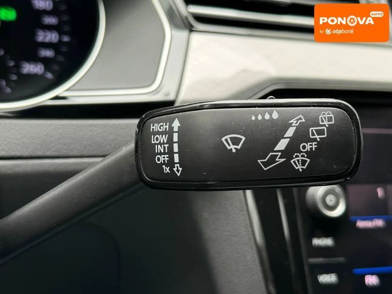 Volkswagen Passat, 2019 р., Дизель, 247 тис. км, Універсал, Київ AT-10417991 фото