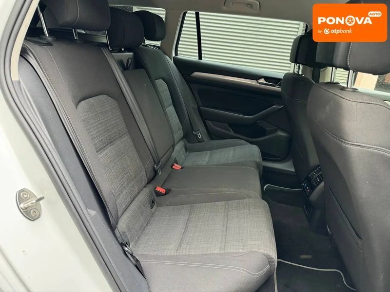 Volkswagen Passat, 2019 р., Дизель, 247 тис. км, Універсал, Київ AT-10417991 фото
