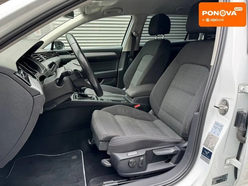 Volkswagen Passat, 2019 р., Дизель, 247 тис. км, Універсал, Київ AT-10417991 фото