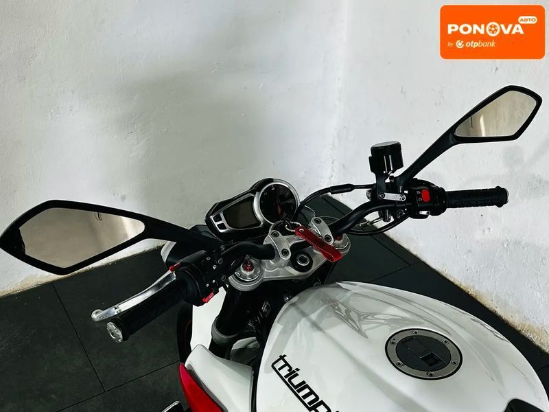 Triumph Street Triple 675, 2014 р., Бензин, 21 тис. км, Мотоцикл Без обтікачів (Naked bike), Білий, Бердичів AT-10422307 фото