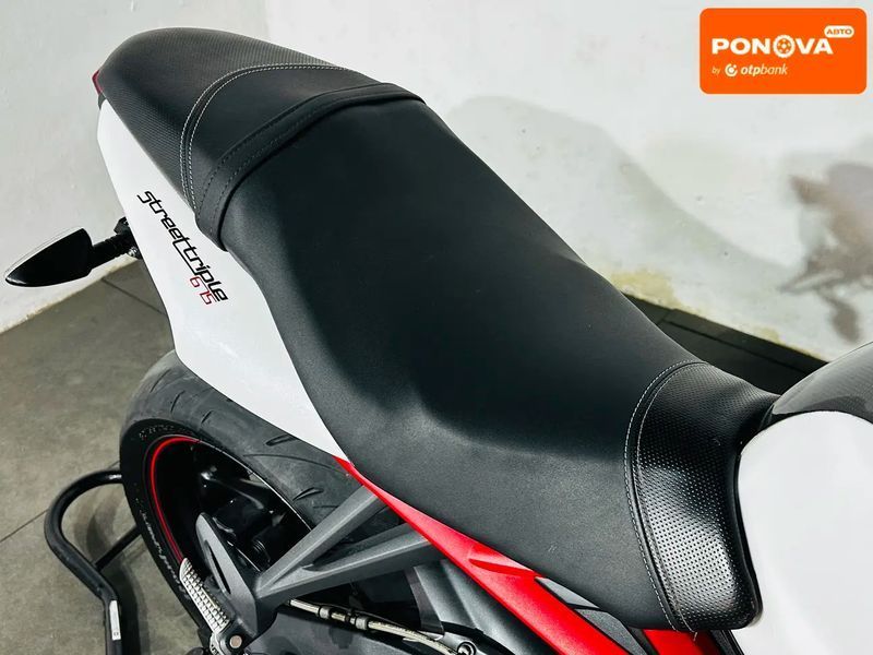 Triumph Street Triple 675, 2014 р., Бензин, 21 тис. км, Мотоцикл Без обтікачів (Naked bike), Білий, Бердичів AT-10422307 фото