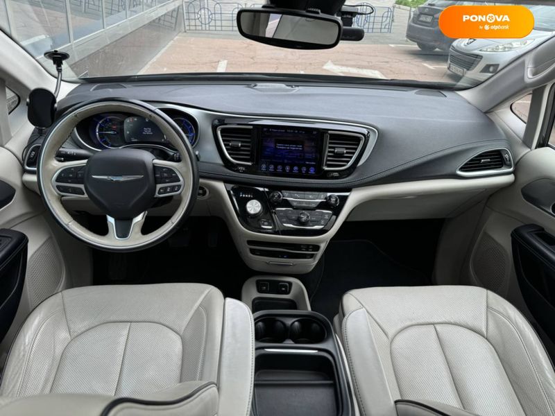 Chrysler Pacifica, 2017, Гібрид (HEV), 3.61 л., 166 тис. км, Мінівен, Сірий, Київ 51764 фото