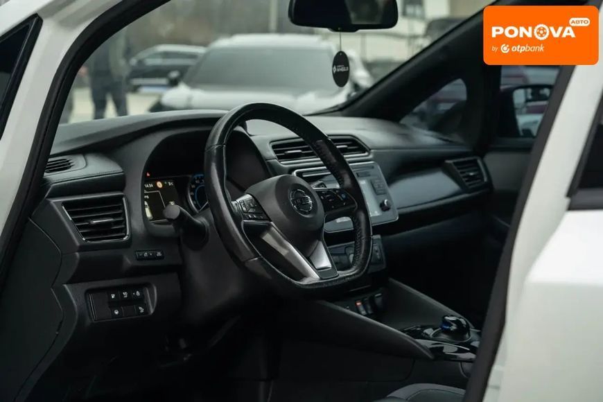 Nissan Leaf, 2018 г., Електро, 109 тыс. км, Хетчбек, Белый, Черновцы AT-10406103 фото