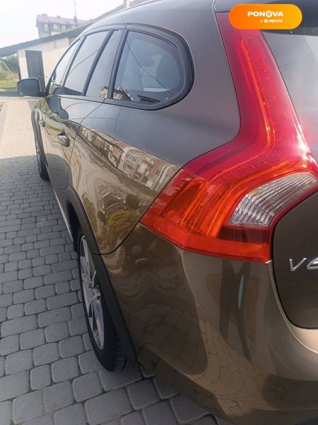 Volvo V60, 2015, Бензин, 2.5 л., 132 тис. км, Універсал, Коричневий, Львів Cars-Pr-68392 фото