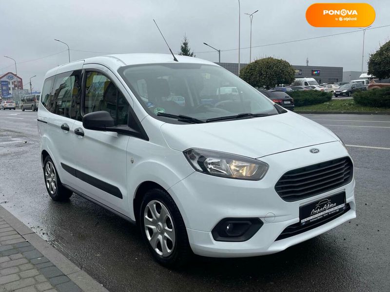 Ford Tourneo Courier, 2019, Бензин, 64 тис. км, Мінівен, Білий, Мукачево 11030 фото