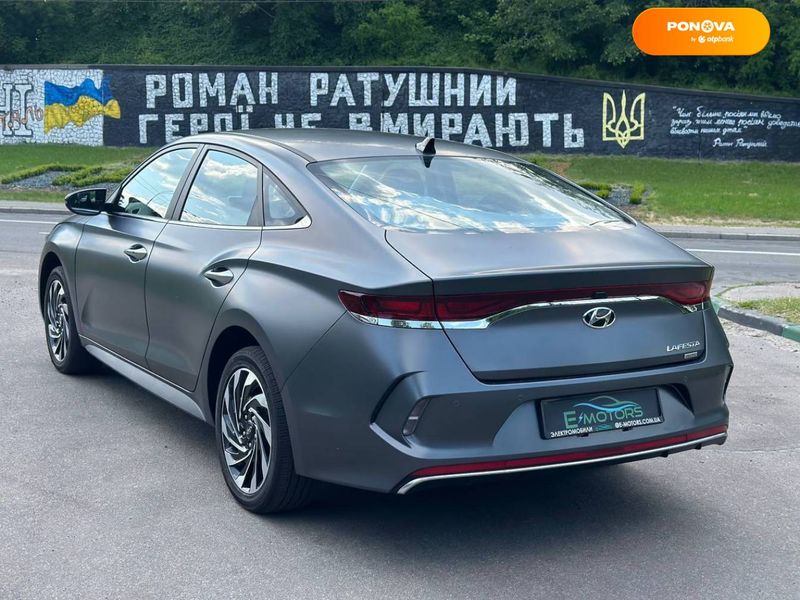 Hyundai Lafesta, 2021, Електро, 1 тис. км, Фастбек, Сірий, Київ 49774 фото