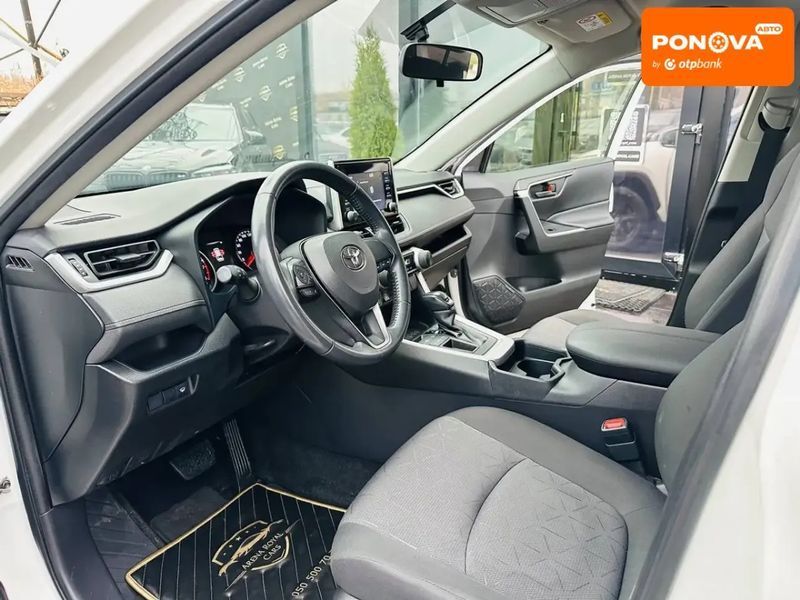 Toyota RAV4, 2021 р., Бензин, 95 тис. км, Позашляховик / Кросовер, Білий, Харків AT-10405036 фото
