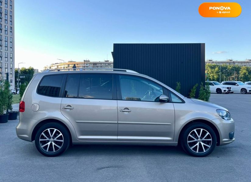 Volkswagen Touran, 2013, Дизель, 1.6 л., 196 тис. км, Мінівен, Бежевий, Київ 103852 фото