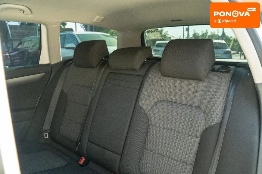 Volkswagen Passat, 2011 р., Дизель, 234 тис. км, Універсал, Білий, Чернівці AT-10401488 фото