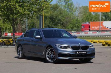 BMW 5 Series, 2019 р., Бензин, 108 тис. км, Седан, Сірий, Київ AT-10416739 фото
