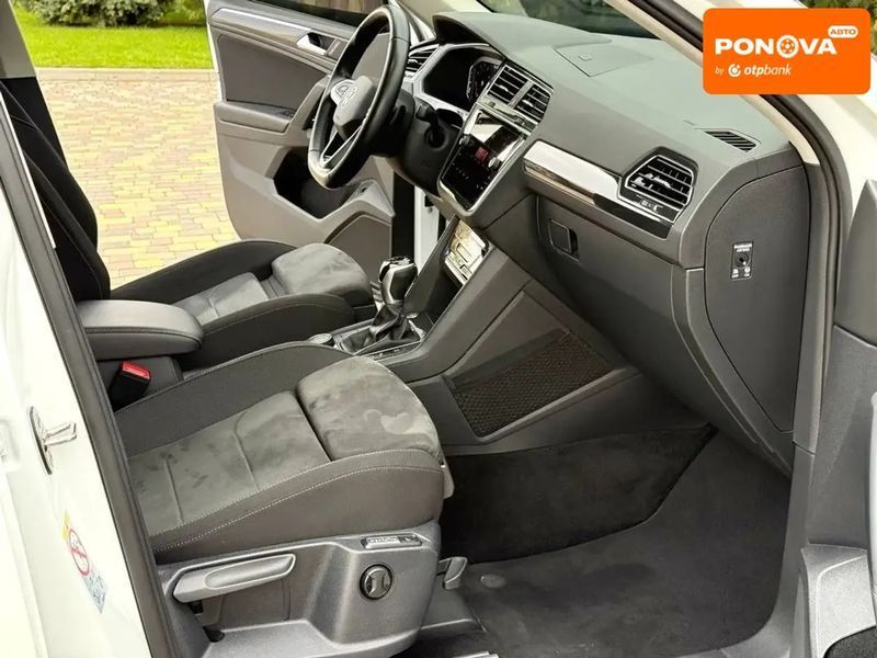 Volkswagen Tiguan, 2021 г., Бензин, 61 тыс. км, Внедорожник / Кроссовер, Белый, Днепр (Днепропетровск) AT-10418073 фото