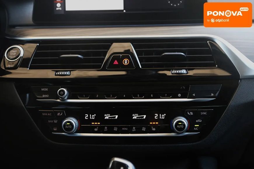 BMW 5 Series, 2019 р., Бензин, 108 тис. км, Седан, Сірий, Київ AT-10416739 фото