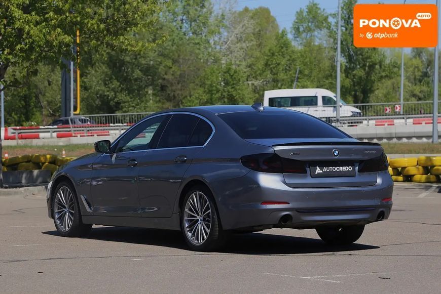 BMW 5 Series, 2019 р., Бензин, 108 тис. км, Седан, Сірий, Київ AT-10416739 фото