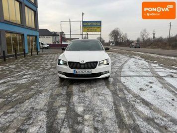 Skoda Superb, 2016 г., Дизель, 285 тыс. км, Седан, Белый, Тячев AT-10406919 фото