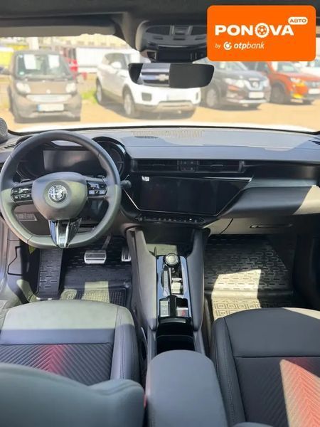 Alfa Romeo Junior, 2025 р., Гібрид (MHEV), 2 тис. км, Позашляховик / Кросовер, Білий, Київ AT-10416075 фото