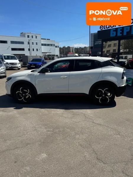 Alfa Romeo Junior, 2025 р., Гібрид (MHEV), 2 тис. км, Позашляховик / Кросовер, Білий, Київ AT-10416075 фото