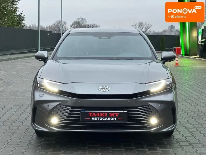 Toyota Camry, 2024 р., Гібрид (MHEV), 40 тис. км, Седан, Сірий, Дніпро (Дніпропетровськ) AT-10406271 фото