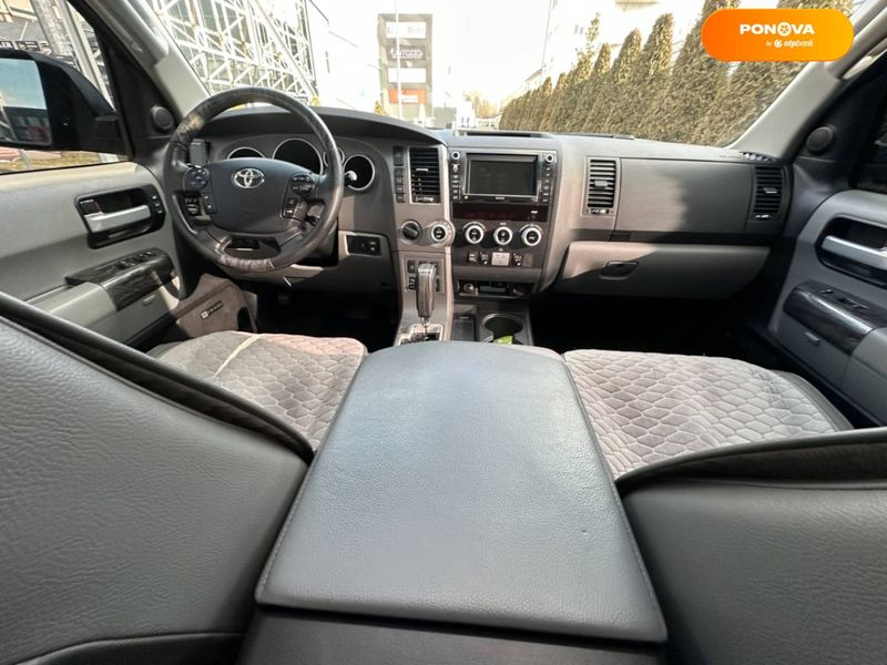 Toyota Sequoia, 2010, Газ пропан-бутан / Бензин, 5.66 л., 243 тис. км, Позашляховик / Кросовер, Чорний, Львів 31860 фото