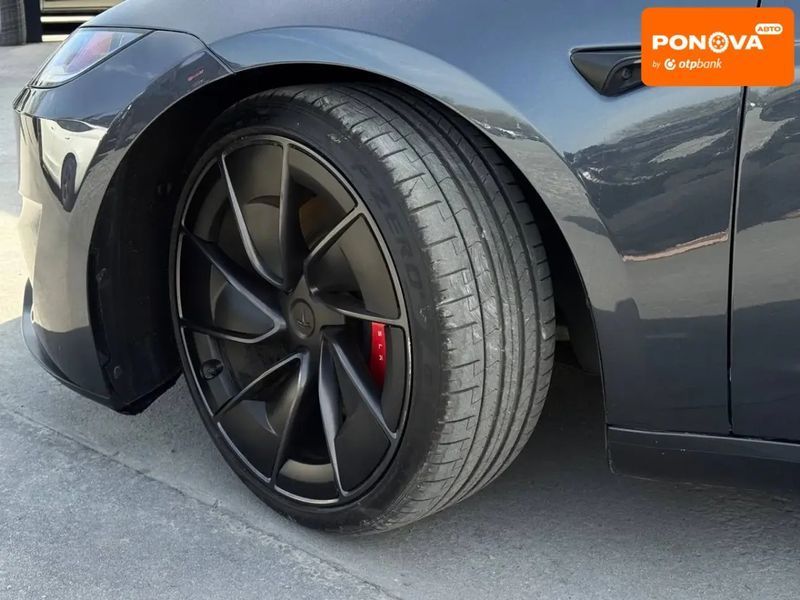 Tesla Model 3, 2024 р., Електро, 8 тис. км, Седан, Сірий, Рівне AT-10414737 фото