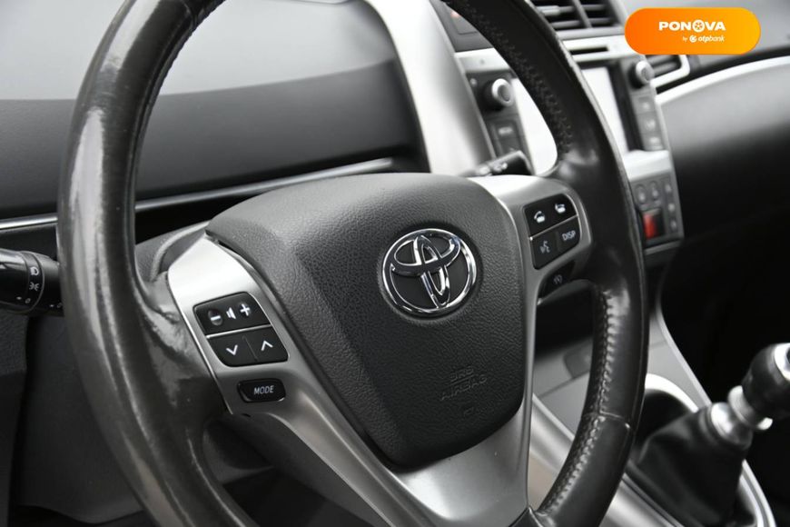 Toyota Verso, 2015, Дизель, 2.2 л., 157 тис. км, Мінівен, Сірий, Бердичів 25647 фото