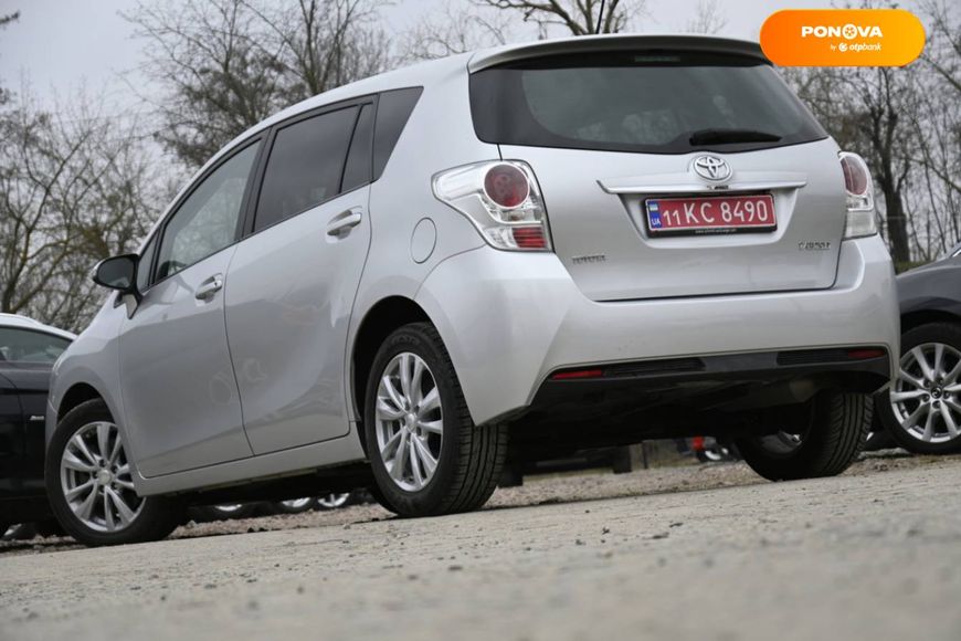 Toyota Verso, 2015, Дизель, 2.2 л., 157 тис. км, Мінівен, Сірий, Бердичів 25647 фото