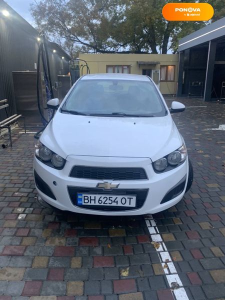 Chevrolet Sonic, 2016, Бензин, 1.8 л., 154 тис. км, Хетчбек, Білий, Одеса Cars-Pr-59985 фото