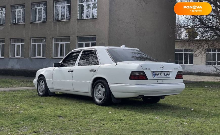 Mercedes-Benz E-Class, 1994, Дизель, 2.5 л., 200 тыс. км, Седан, Белый, Одесса Cars-Pr-57366 фото