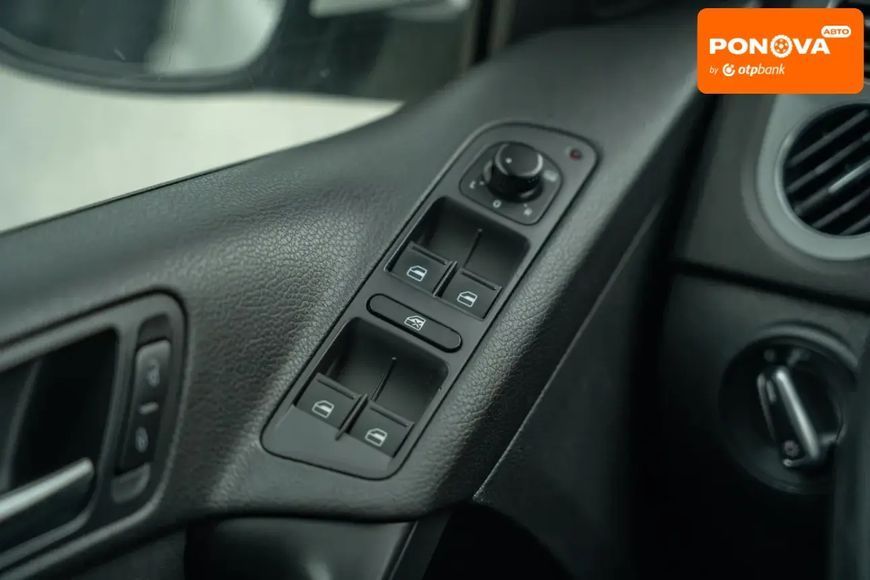 Volkswagen Tiguan, 2013 г., Бензин, 231 тыс. км, Внедорожник / Кроссовер, Белый, Черновцы AT-10413383 фото