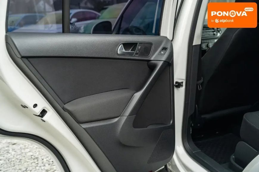 Volkswagen Tiguan, 2013 г., Бензин, 231 тыс. км, Внедорожник / Кроссовер, Белый, Черновцы AT-10413383 фото