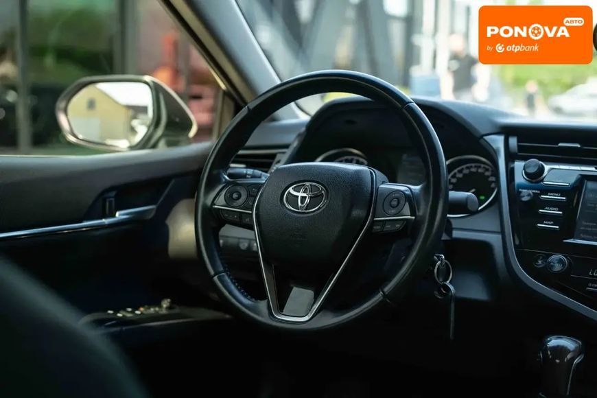 Toyota Camry, 2020 р., Бензин, 98 тис. км, Седан, Сірий, Чернівці AT-10418323 фото