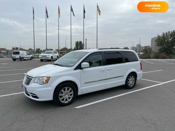 Chrysler Town & Country, 2015, Бензин, 3.61 л., 223 тис. км, Мінівен, Білий, Київ Cars-Pr-249435 фото