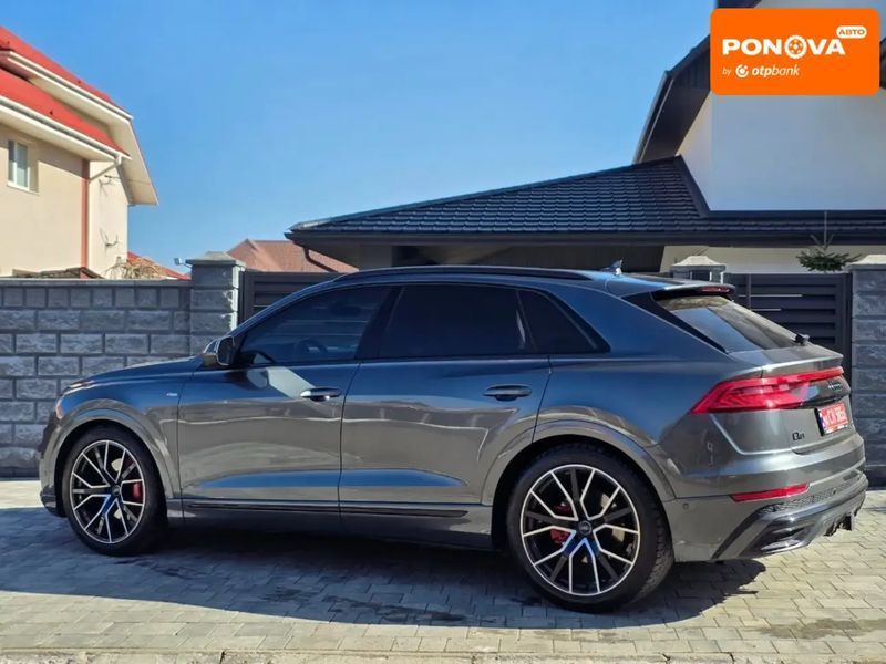 Audi Q8, 2019 г., Бензин, 133 тыс. км, Внедорожник / Кроссовер, Серый, Ровно AT-10406669 фото