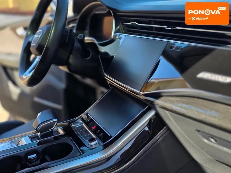 Audi Q8, 2019 г., Бензин, 133 тыс. км, Внедорожник / Кроссовер, Серый, Ровно AT-10406669 фото