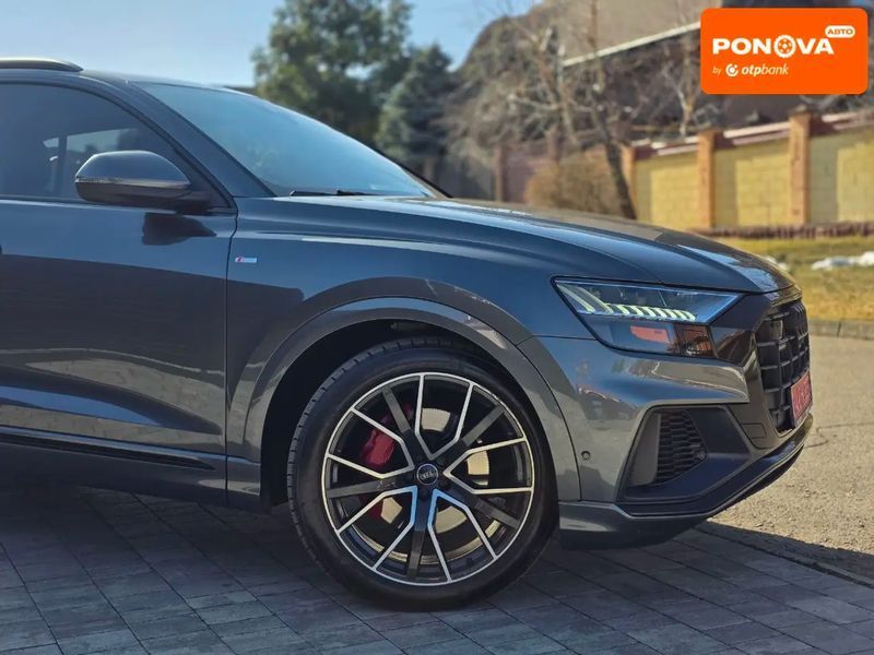 Audi Q8, 2019 р., Бензин, 133 тис. км, Позашляховик / Кросовер, Сірий, Рівне AT-10406669 фото