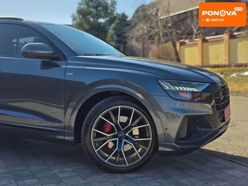 Audi Q8, 2019 г., Бензин, 133 тыс. км, Внедорожник / Кроссовер, Серый, Ровно AT-10406669 фото