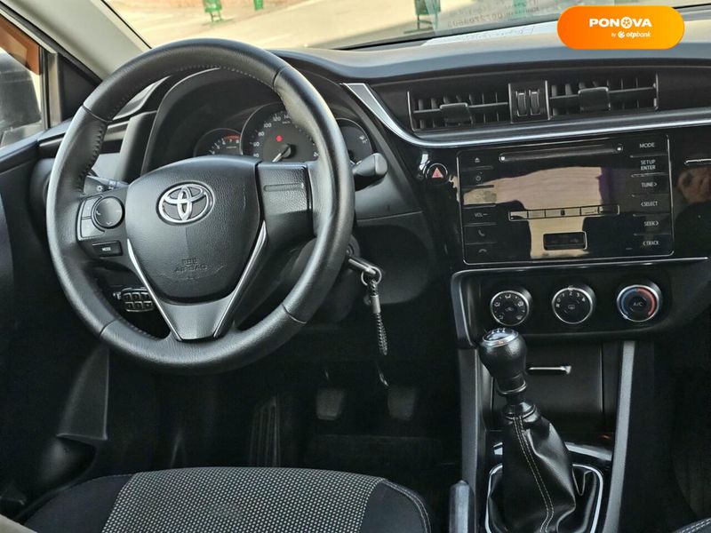 Toyota Corolla, 2018, Газ пропан-бутан / Бензин, 1.3 л., 57 тис. км, Седан, Білий, Тернопіль 107471 фото