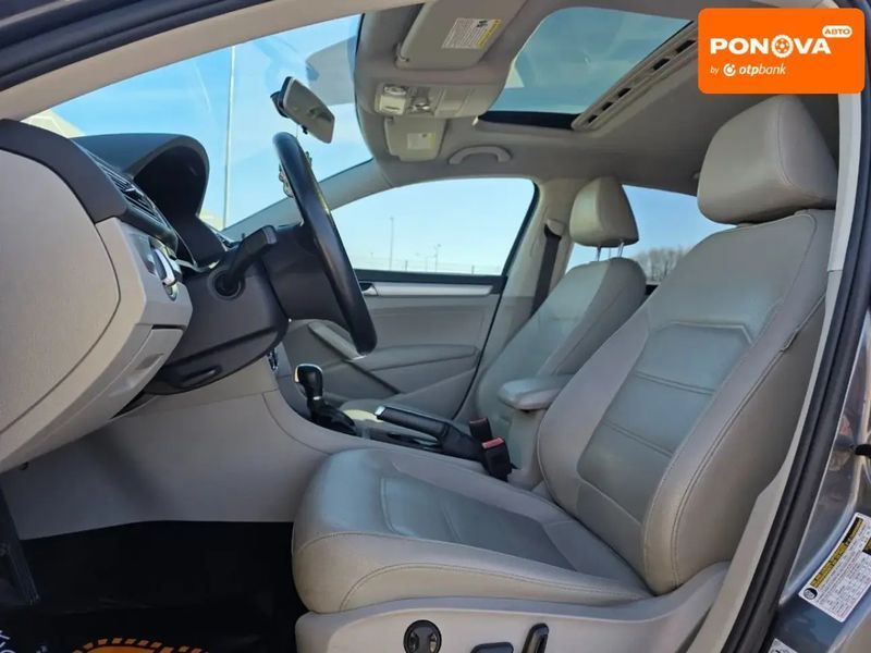 Volkswagen Passat, 2018 р., Бензин, 138 тис. км, Седан, Сірий, Львів AT-10416190 фото