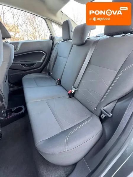 Ford Fiesta, 2015 р., Бензин, 145 тис. км, Седан, Сірий, Дрогобич AT-10410096 фото