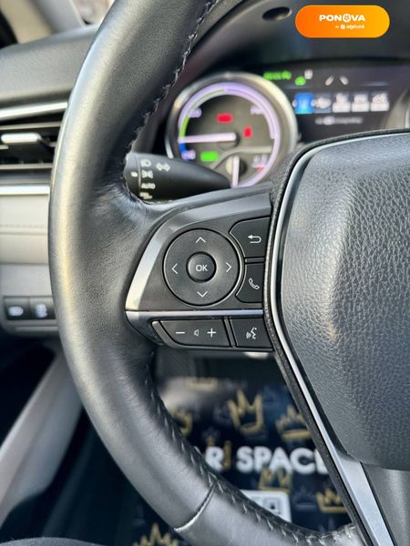 Toyota Camry, 2018, Гібрид (HEV), 2.49 л., 129 тис. км, Седан, Сірий, Одеса 35517 фото