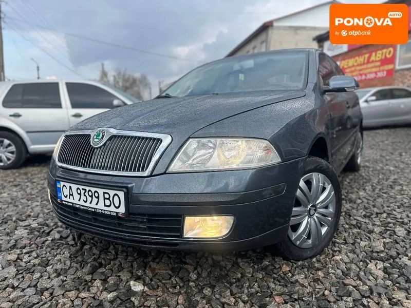 Skoda Octavia, 2008 г., Бензин, 300 тыс. км, Седан, Серый, Смела AT-10413200 фото