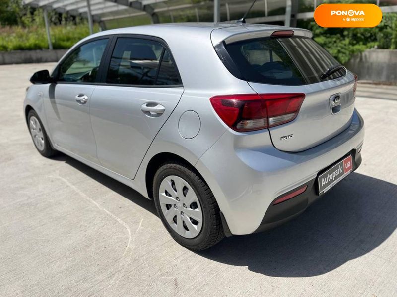 Kia Rio, 2017, Бензин, 1.3 л., 55 тис. км, Хетчбек, Сірий, Київ 101902 фото