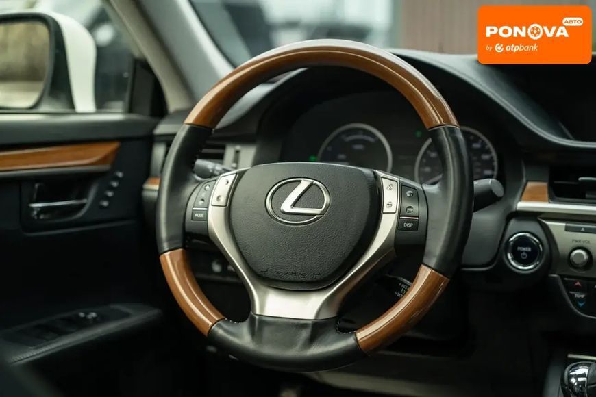 Lexus ES, 2014 р., Гібрид (HEV), 178 тис. км, Седан, Білий, Чернівці AT-10415693 фото
