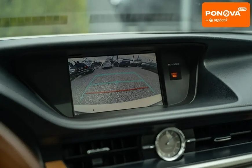 Lexus ES, 2014 р., Гібрид (HEV), 178 тис. км, Седан, Білий, Чернівці AT-10415693 фото