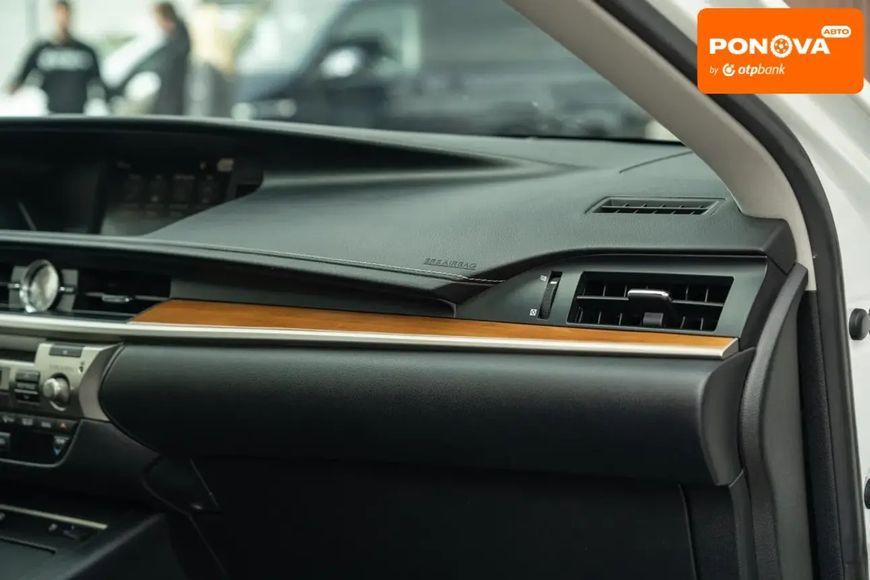 Lexus ES, 2014 р., Гібрид (HEV), 178 тис. км, Седан, Білий, Чернівці AT-10415693 фото