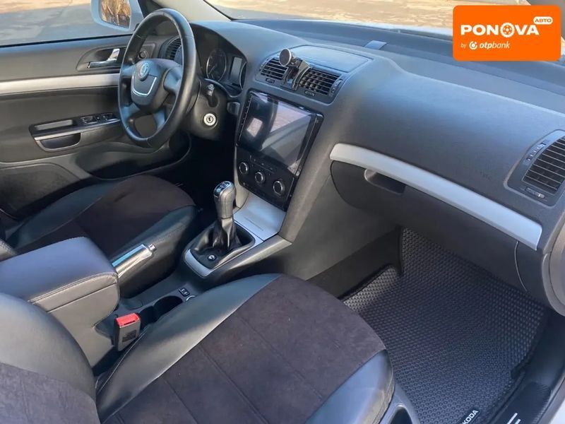 Skoda Octavia, 2011 г., Газ пропан-бутан / Бензин, 195 тыс. км, Лифтбек, Белый, Николаев AT-10404893 фото